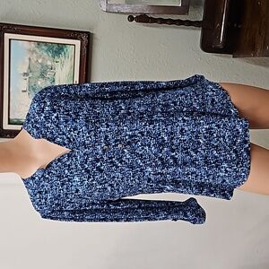 Cute easy wearing top size M